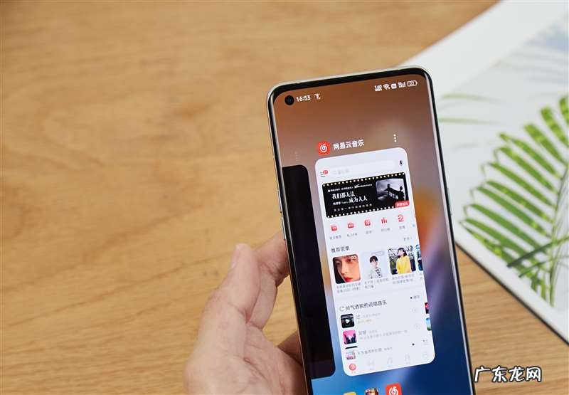 五招快速手机降温技巧 玩游戏手机发烫了怎么解决