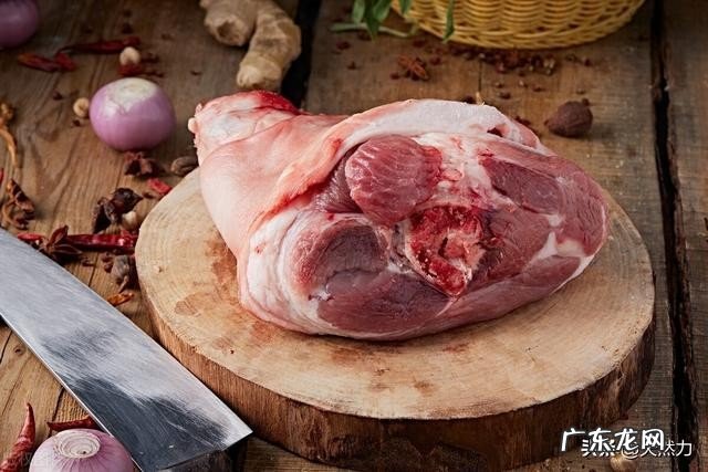 东坡肘子的烹饪方法 正宗东坡肘子的家常做法