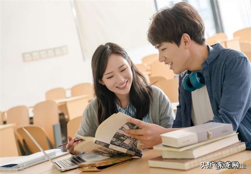 客套拍马屁的话 为什么拍马屁人总比埋头苦干的人混的好