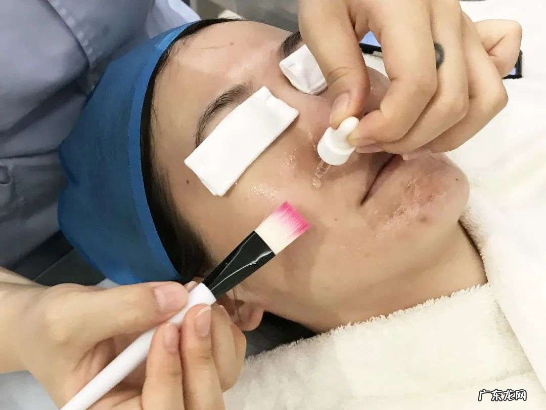 关于去除黑头，预防和改善毛孔粗大的相关知识