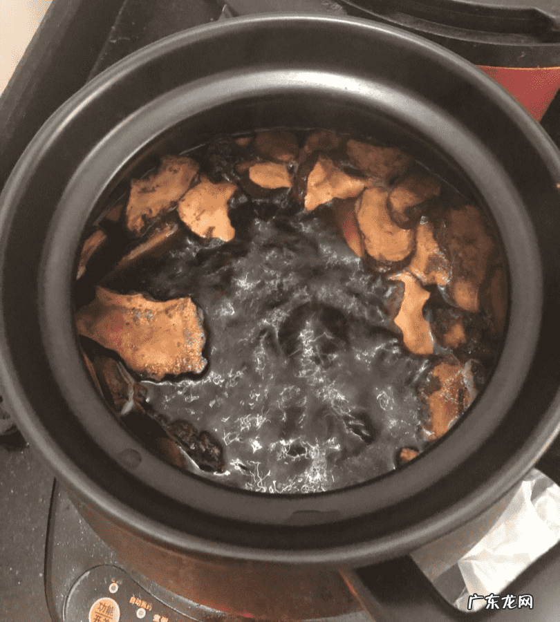 生地土茯苓汤,滋补津液祛湿热