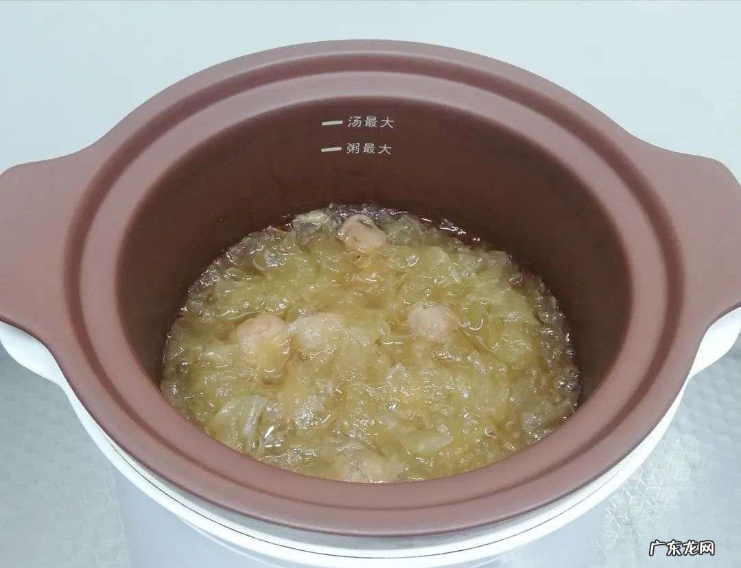 银耳的选购及银耳羹的功效、做法