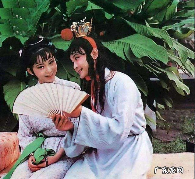 晴雯钱是从哪里来的 晴雯死后留下的巨额财富