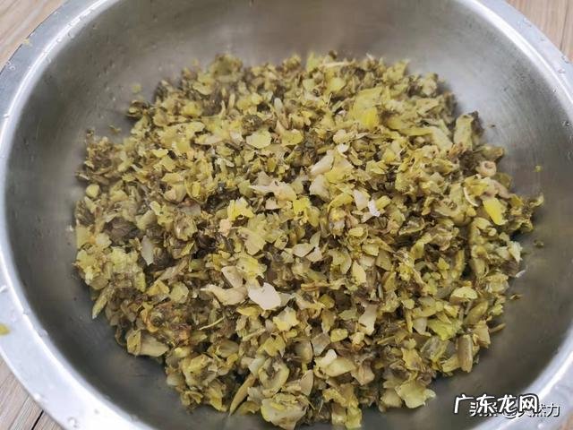 教你如何挑选酸菜的品质 酸菜怎么炒好吃更有香味