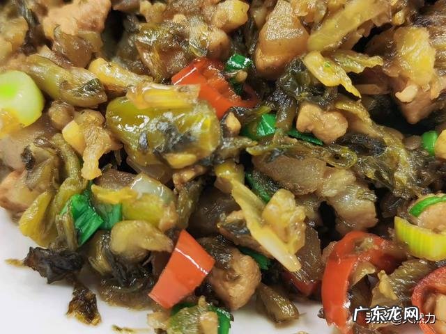 教你如何挑选酸菜的品质 酸菜怎么炒好吃更有香味