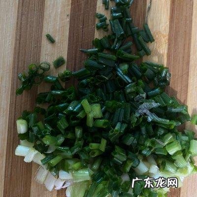 芹菜饺子馅怎么做好吃 芹菜馅的饺子馅怎么调最好吃呢