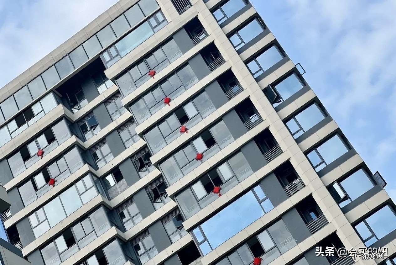 盘点大玻璃落地窗的优缺点 全景大玻璃落地窗值得装吗