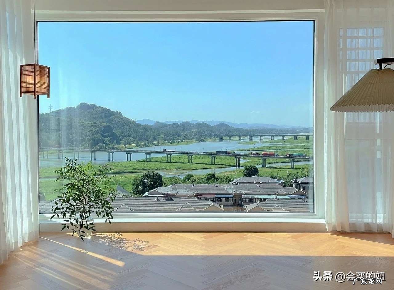 盘点大玻璃落地窗的优缺点 全景大玻璃落地窗值得装吗