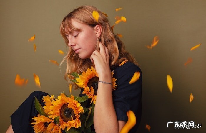 如何用鲜花和人像进行创意拍照 什么是鲜花人像摄影