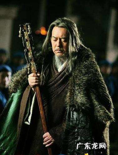 樊哙之智与范增之愚，为什么要学樊哙不要做范增呢？