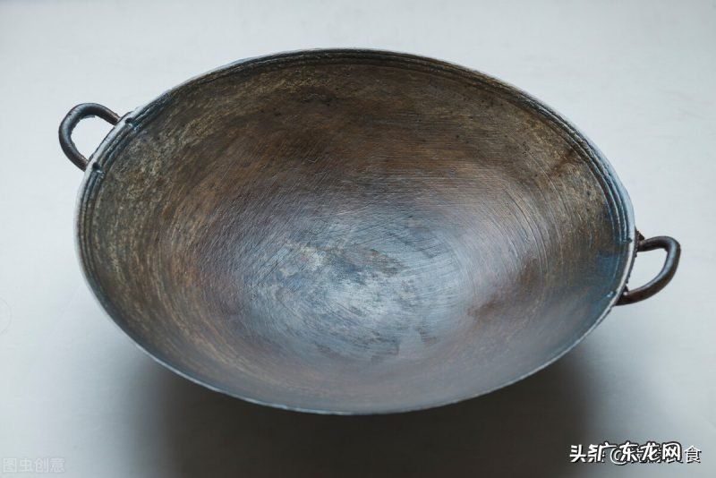 盘点生铁锅和熟铁锅的区别 买生铁锅好还是熟铁锅好
