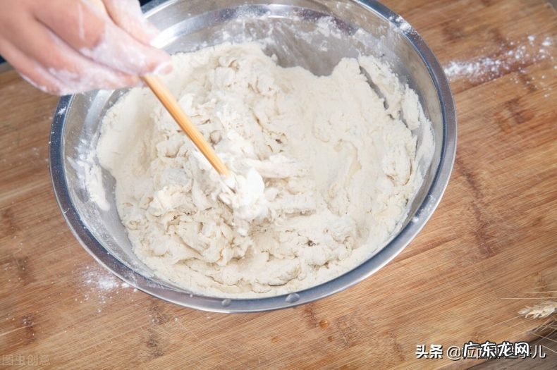 正确的挑选面粉的方法 国标面粉1355与国标8607哪个好