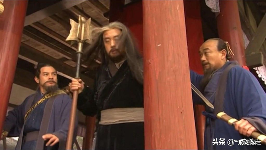 古至今邪不压正,丘处机在射雕英雄传中武功最高吗?