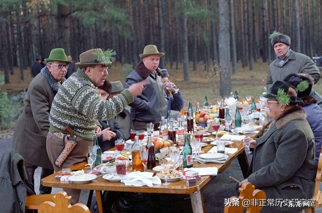 苏联晚宴菜单都有哪些 苏联的国宴都吃什么