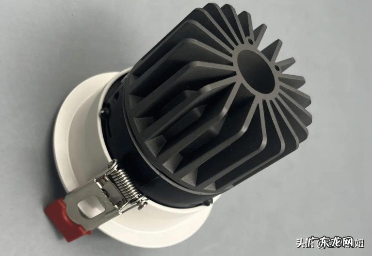 选购射灯的10条攻略 挑选射灯应该注意什么