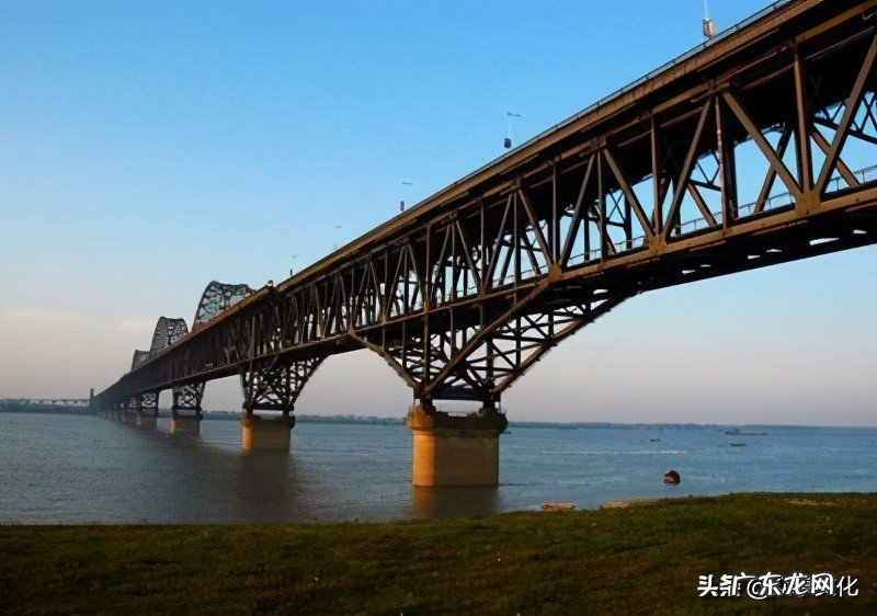 横跨长江的大桥有哪些 我国长江大桥有多少座