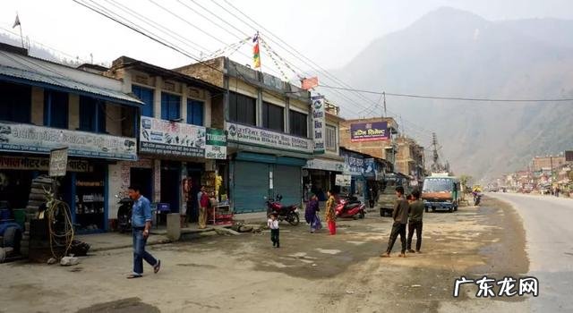 尼泊尔真的离天堂很近吗 尼泊尔面积和人口是多少