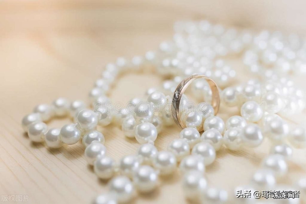 珍珠形成的原理过程 珍珠的成分是如何形成的