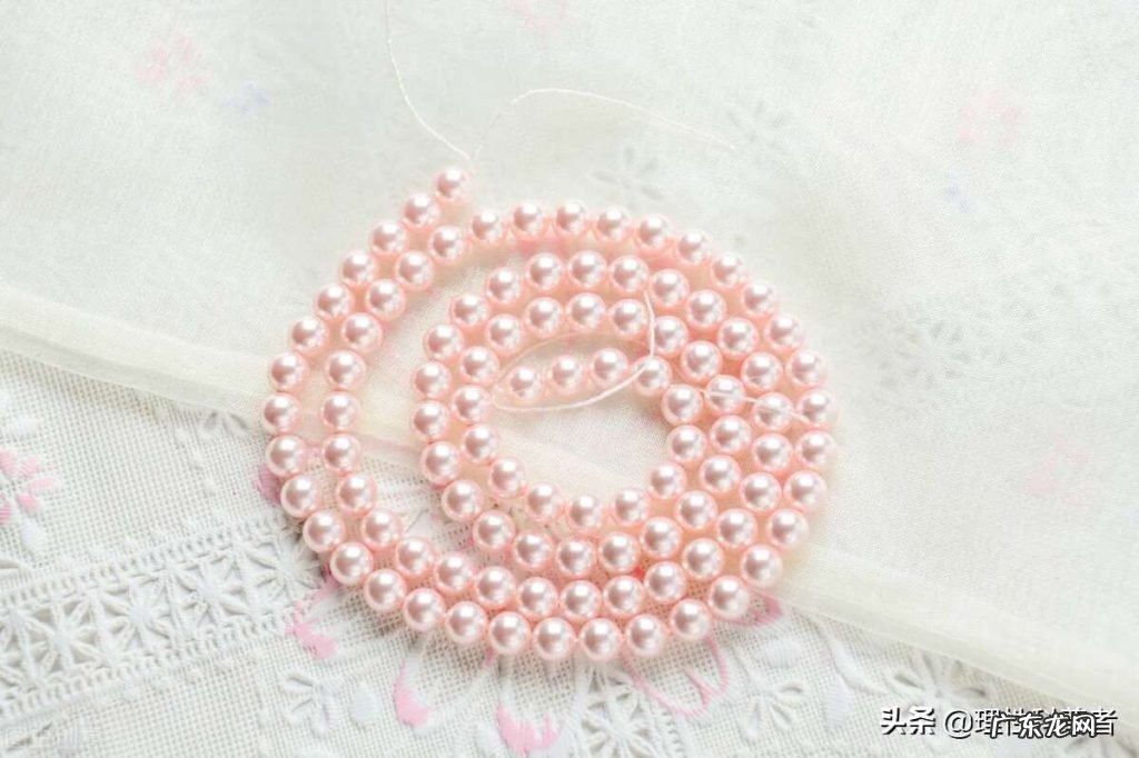 珍珠形成的原理过程 珍珠的成分是如何形成的