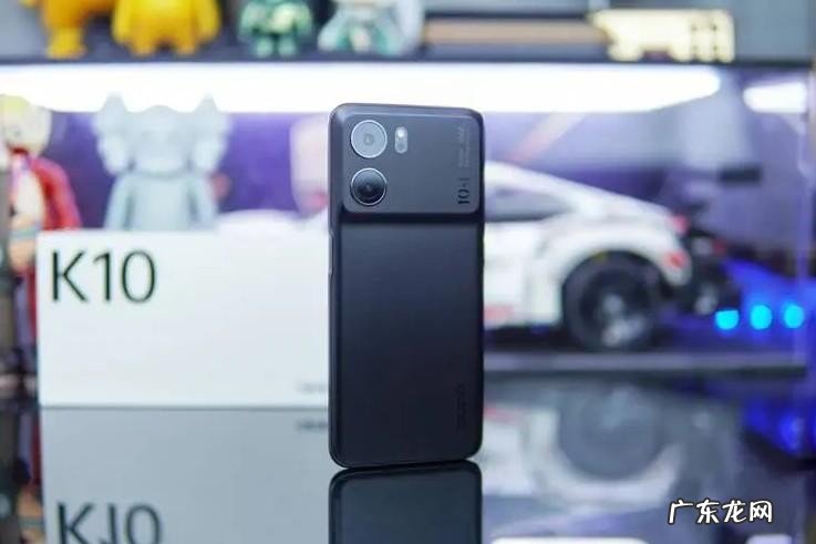 2000左右手机买什么手机好，性能强续航好的机型推荐