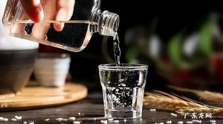 白酒到底是什么味道？白酒为什么会有辣味呢？