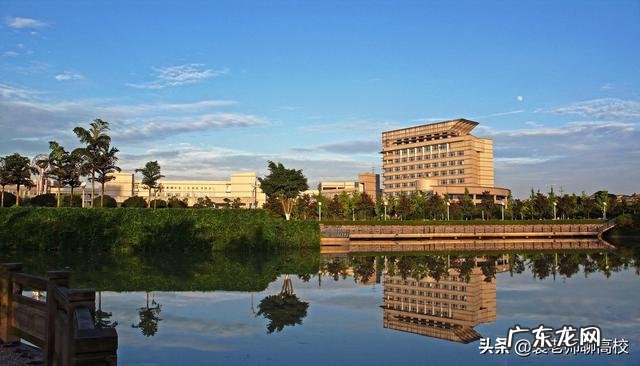 西南石油大学和成都理工大学排名哪个好？