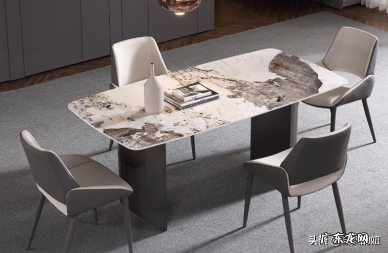 五花八门的岩板餐桌值得买吗?岩板餐桌如何挑选不踩坑?