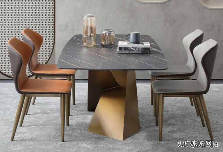 五花八门的岩板餐桌值得买吗？岩板餐桌如何挑选不踩坑？