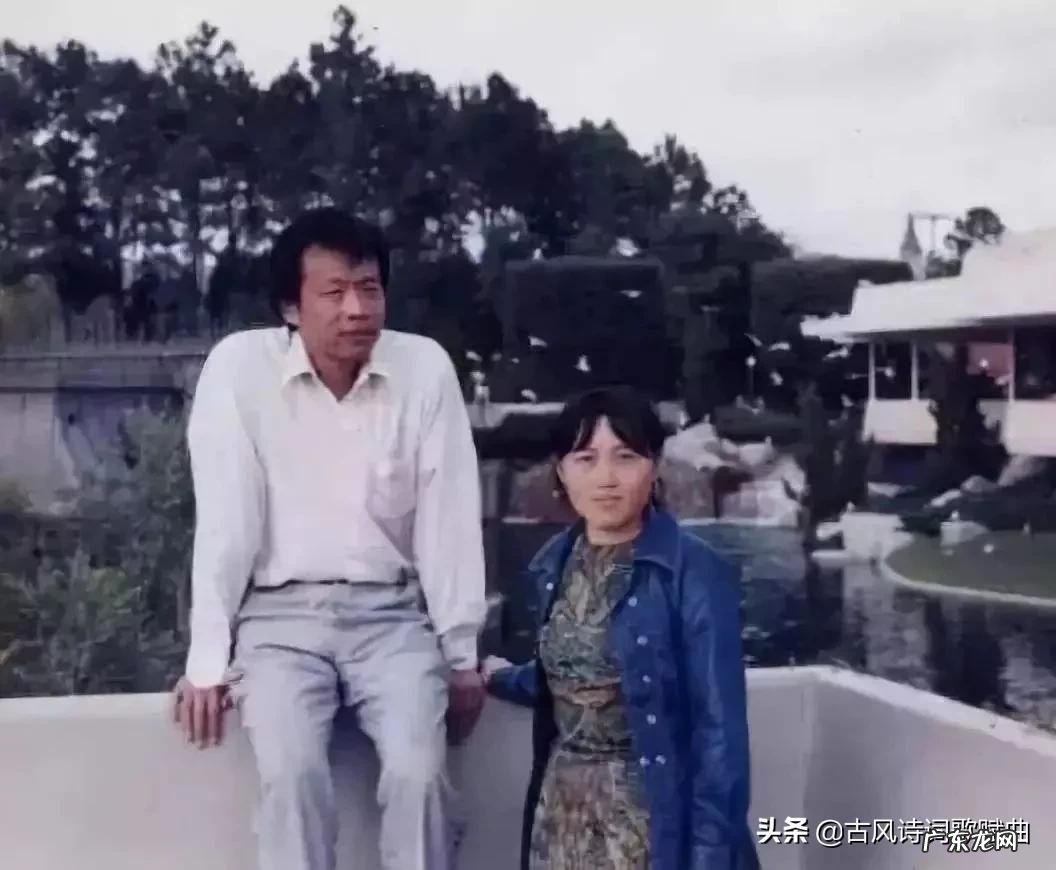 100句经典名言名句 王小波最有名的情话有哪些