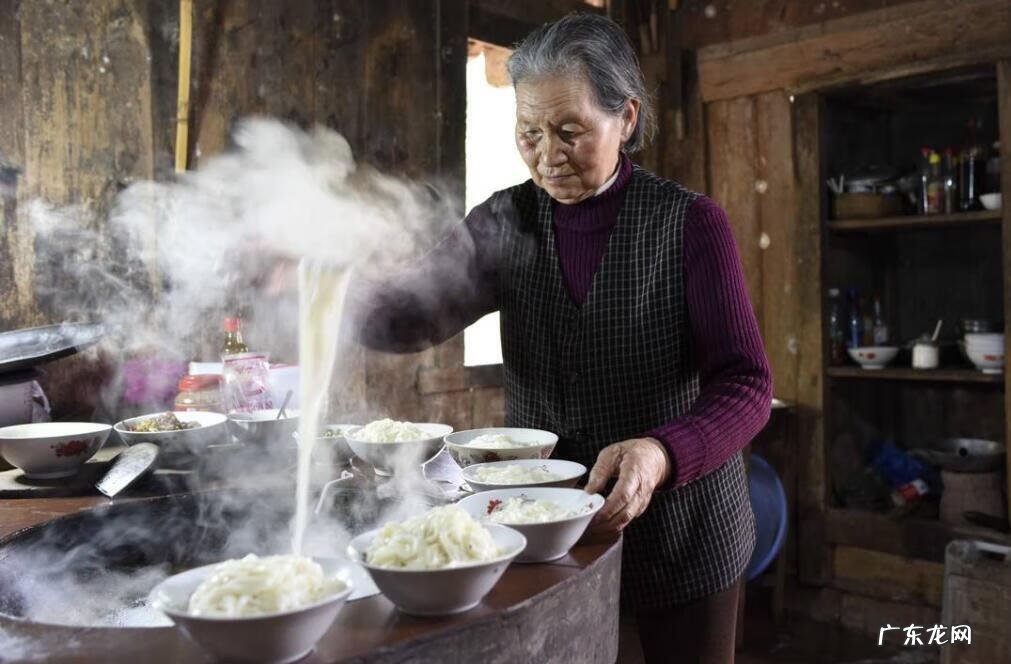 三八妇女节是什么意思 三八妇女节的礼物是什么