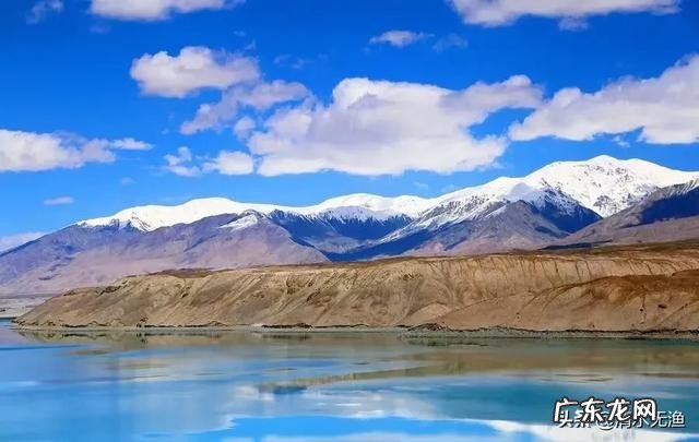 新疆多大面积,南疆好玩还是北疆好玩?