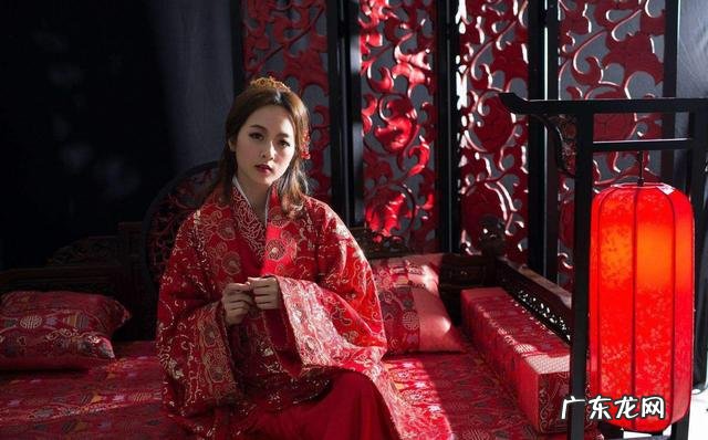 屋前有鱼塘的风水好吗 房前有鱼塘风水好吗