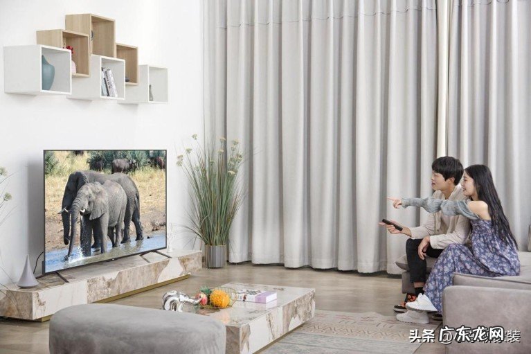 智能电视和真高刷电视区别是什么，真高刷电视为何这么火爆？