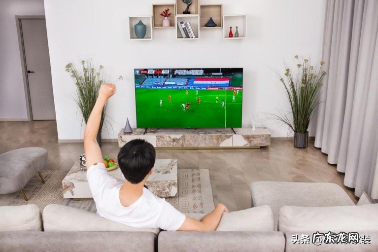 智能电视和真高刷电视区别是什么，真高刷电视为何这么火爆？