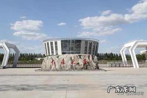 中北大学与中南大学怎么样？中间隔着一个珠穆朗玛峰