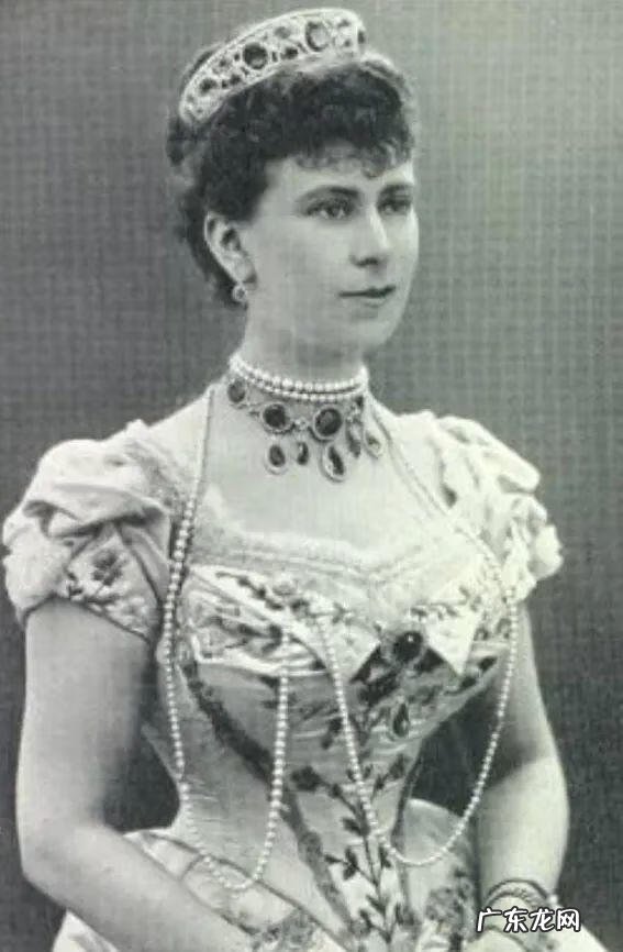 怎么样才能调出紫色 紫色怎么调出来的颜色