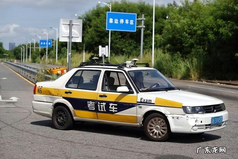 科目3考试中遇到社会车辆超车该怎么办?超车的3要素