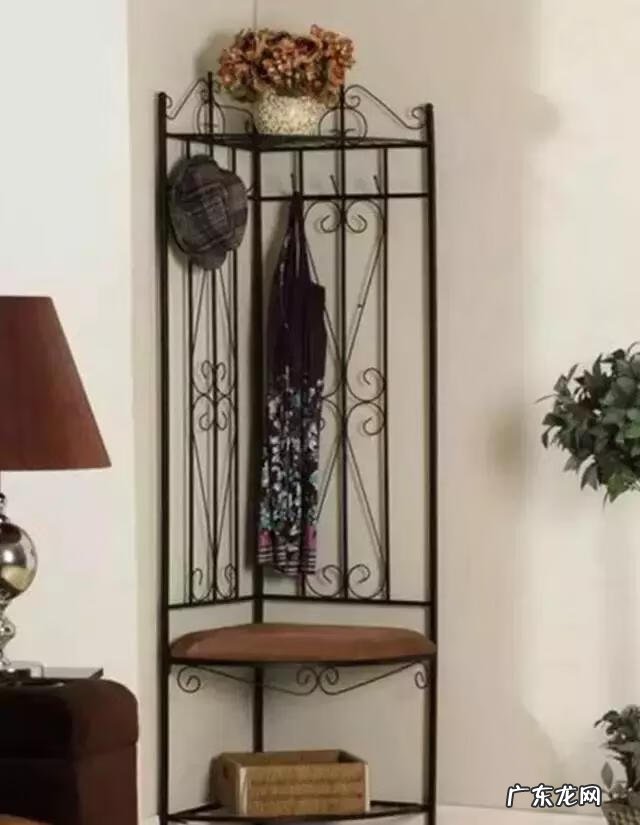 楼梯墙角线效果图 楼梯墙角风水布置