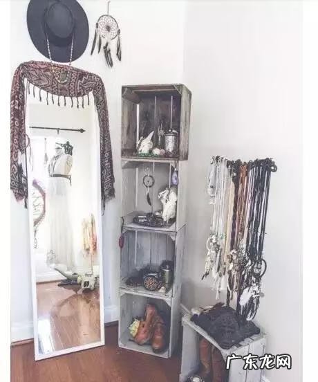 楼梯墙角线效果图 楼梯墙角风水布置