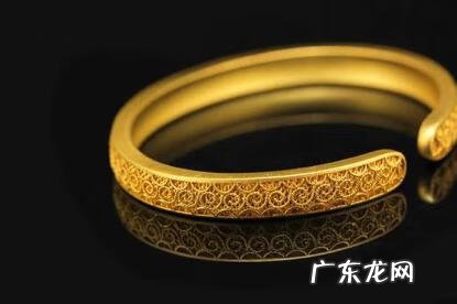 红玛瑙风水功效 玛瑙镯子风水寓意