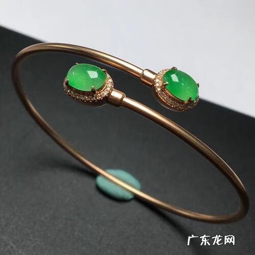 红玛瑙风水功效 玛瑙镯子风水寓意