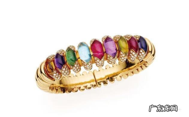 红玛瑙风水功效 玛瑙镯子风水寓意