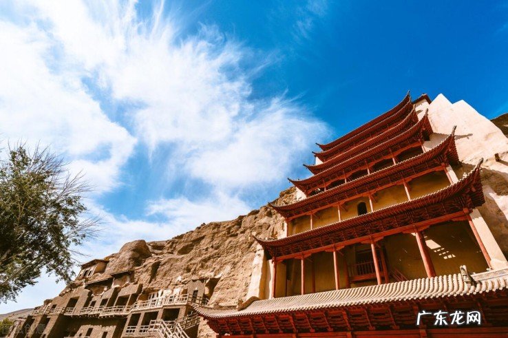 敦煌铁路难度为何不亚于青藏铁路,修建究竟有多难?