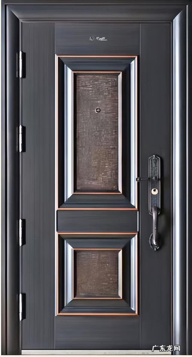 防盗门上油漆拉丝怎么做 黑铜拉丝防盗门好吗?