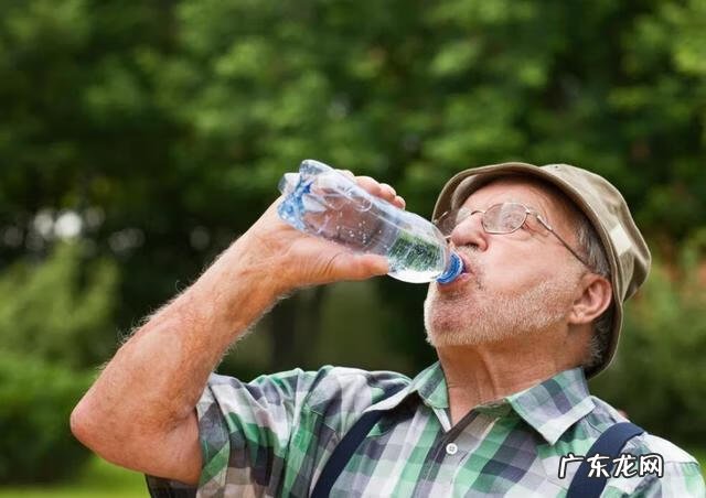 血糖高有哪些症状表现出来 血糖高的症状表现有哪些症状