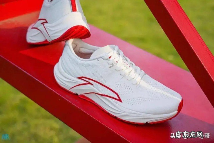 最舒服的15个跑步鞋品牌 跑步鞋什么牌子的好