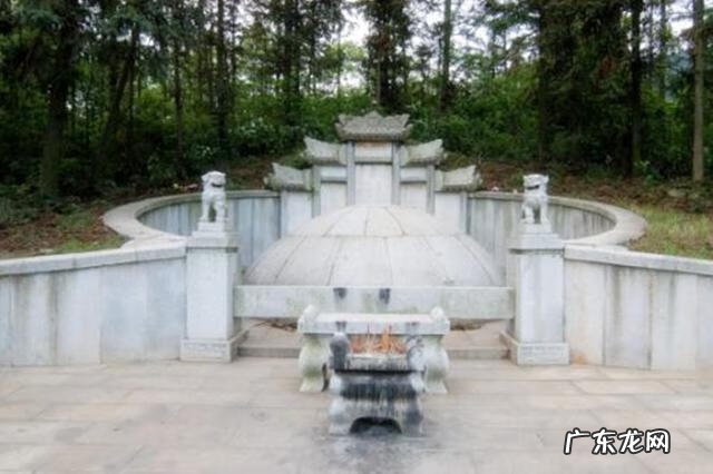 金鸡风水宝地出什么人 金鸡晒翼风水宝地