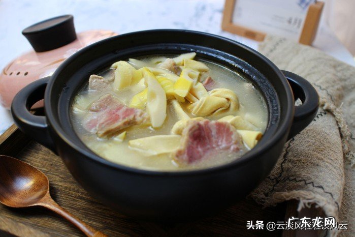 带你了解腌笃鲜这个名字的由来 腌笃鲜怎么读