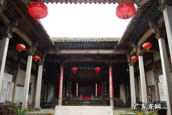 风水先生看墓地 香港 苏姓 风水大师