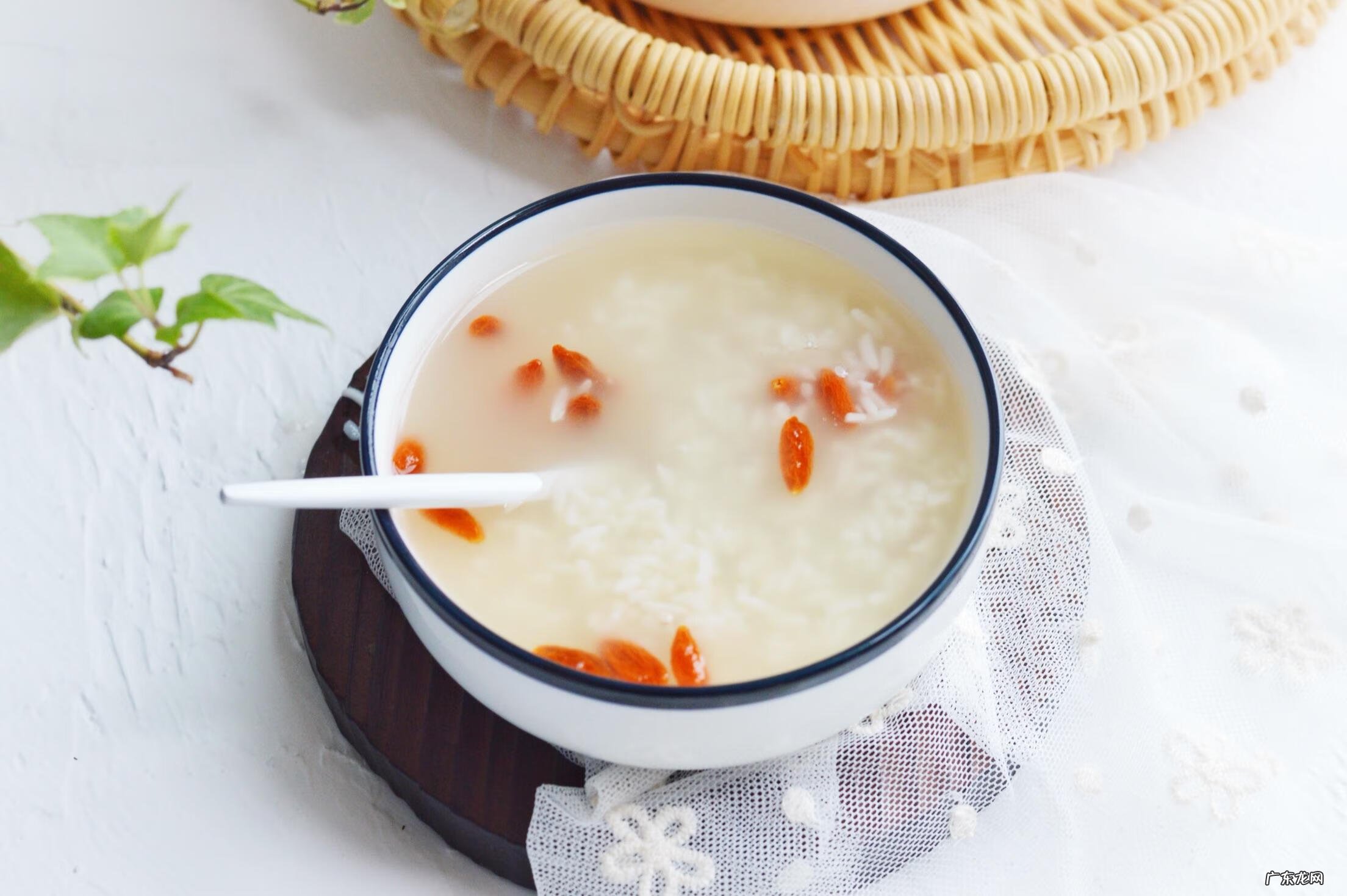 传统年夜饭12道菜谱 春节年夜饭20道菜菜谱名字